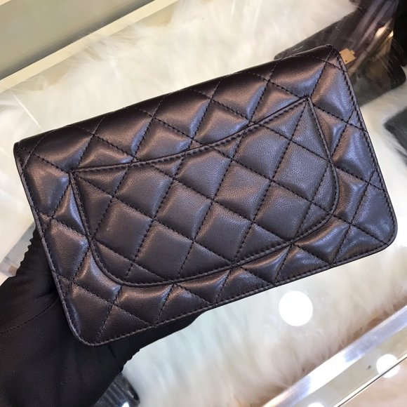 Chanel Quilted Caviar Wallet On Chain Blk/Gold - Picture 2 of 9